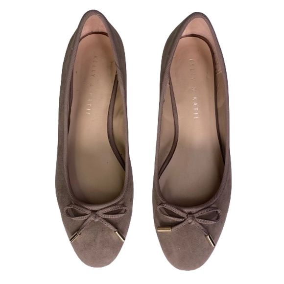 KELLY & KATIE Taupe Elerana Bow Ballet Flats - Picture 4 of 10